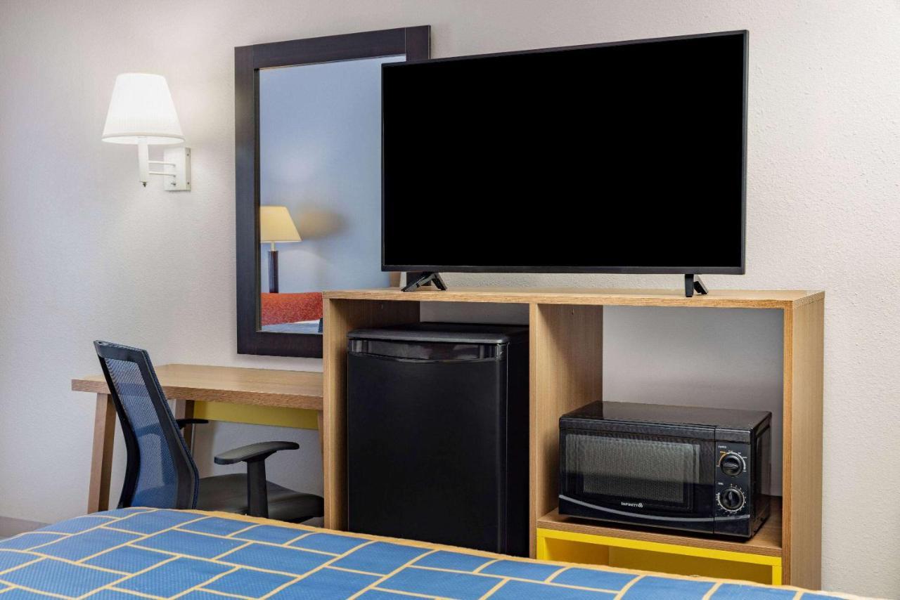 Days Inn & Suites By Wyndham Savannah Midtown Ngoại thất bức ảnh